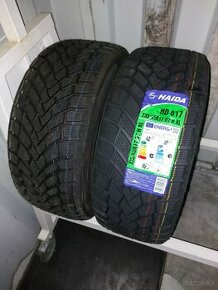 2x zimné pneumatiky 235/45R17 - 1