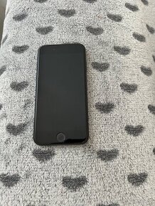 IPHONE SE - 64 GB - záruka