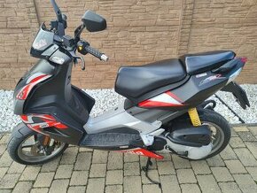 Skúter Aprilia SR 50