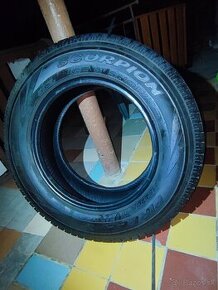 215 70 R16 Pirelli sZimné pneu