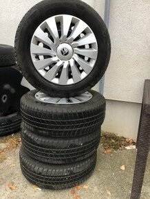 Predadam 205/50/R16 OCTAVIA 5.Zimne Plechové disky + pneumat