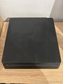 Playstation 4 slim