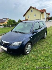 Mazda2 mazda 2 1.25i rok 2003 modrá metalíza tmavá