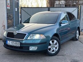 ŠKODA OCTAVIA COMBI 1.6FSI 85KW XENÓN KLÍMA VÝHREV