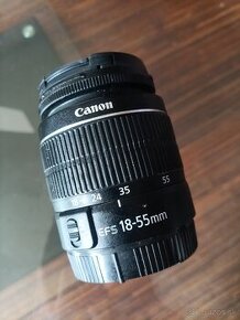 Canon EFS 18-55mm objektív.