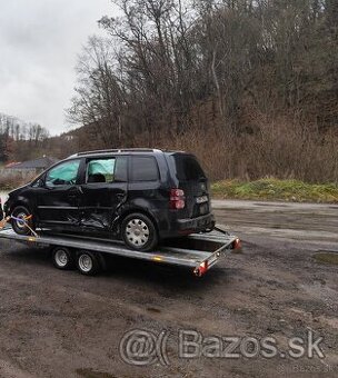 Predám Volkswagen Touran havarovaný