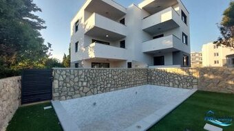 Pag, Novalja – novostavby apartmánov s bazénom