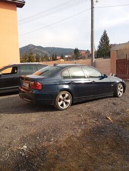 Predám BMW 320D