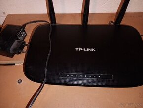 Predám router viď foto žiadna dobierka