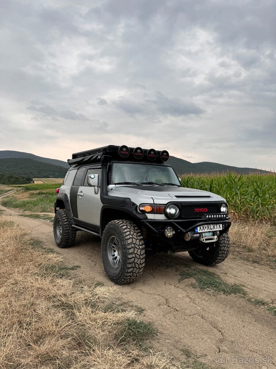 Toyota Fj