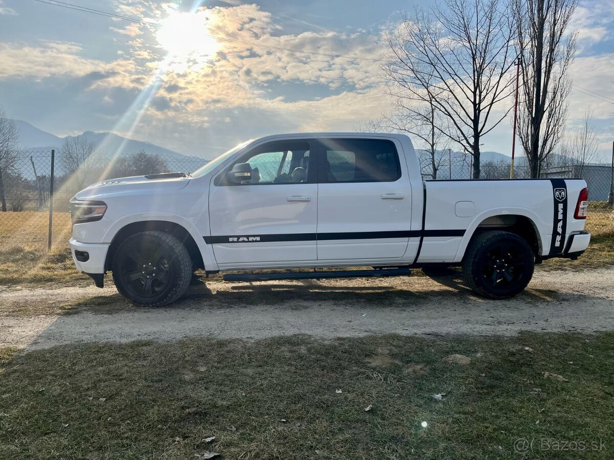 Dodge RAM 5.7 V8 BIGHORN 2022 6 miest