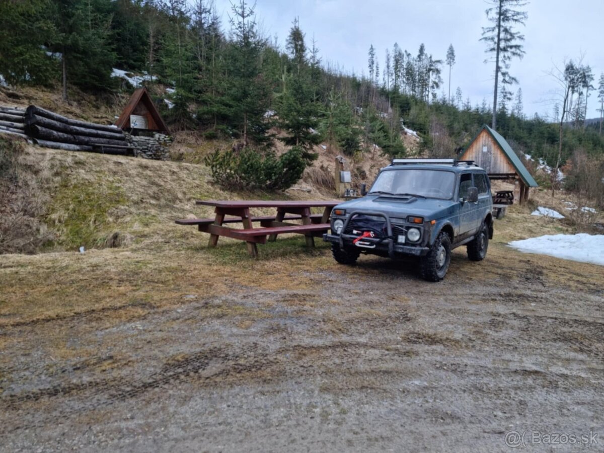 Lada Niva 1.7i