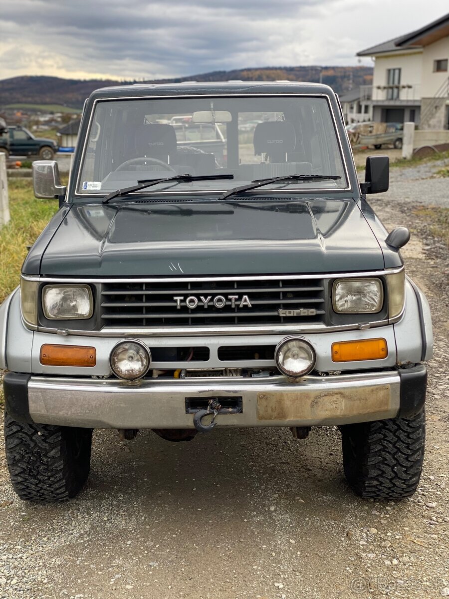 Toyota Land Cruiser LJ78 2.4 turbo automat