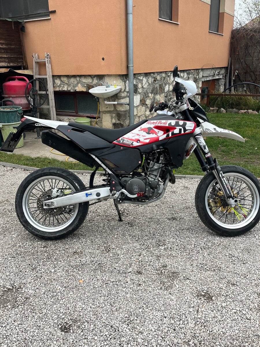 Husqvarna supermoto