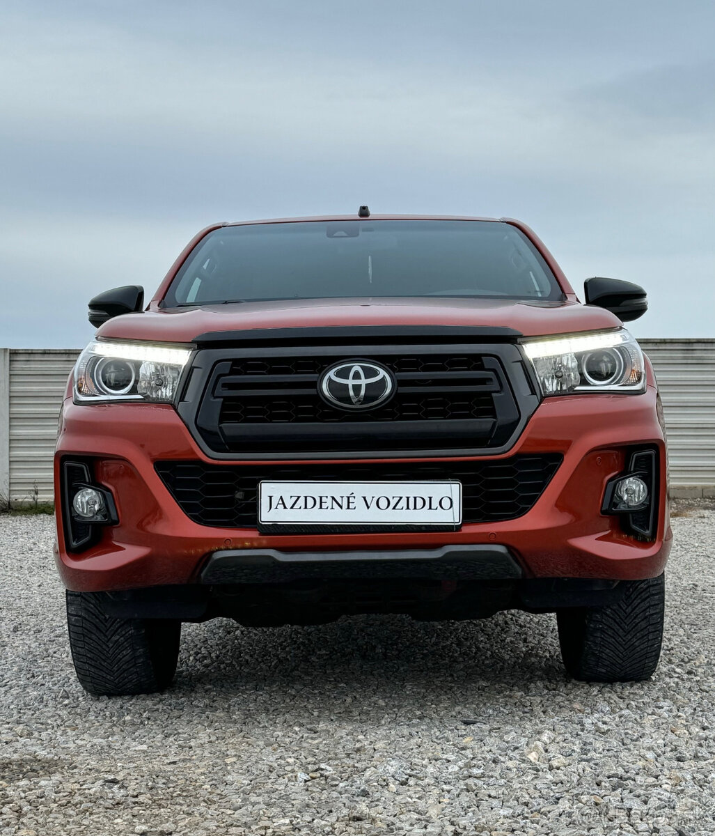 Toyota Hilux DC 2.4 I D-4D Active 4x4 A/T