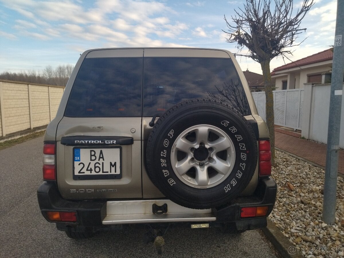 Nissan Patrol GR Y61 vagón