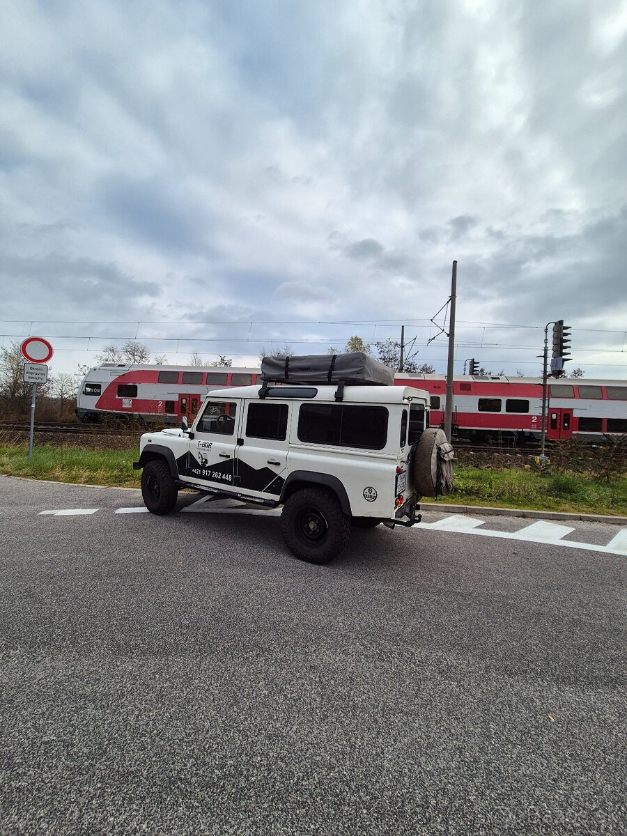 Land rover defender 110 td5