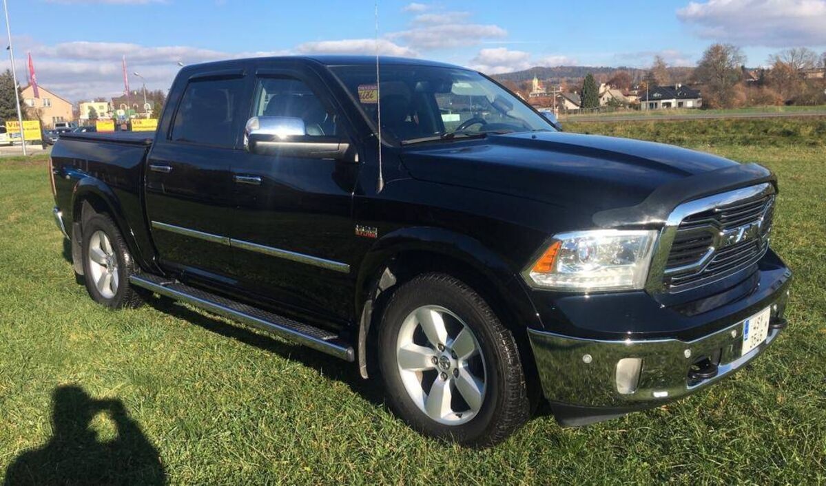 Dodge RAM 1500 5,7 HEMI LIMITED MY2014