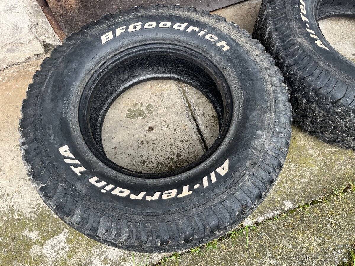 BF Goodrich All-terrain AT 2ks - 265/75 r16