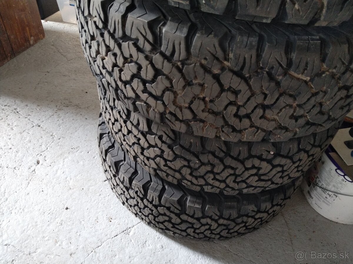 Predám bf goodrich Allterrain a/t 245/70r17