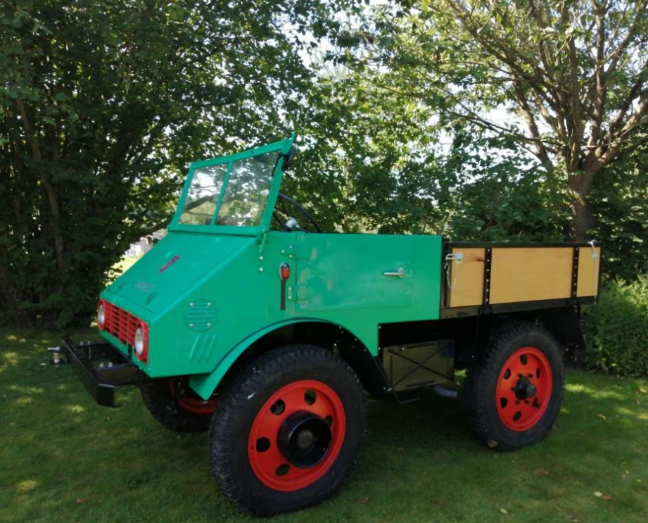 Mercedes-Benz Unimog 2010 (U25)