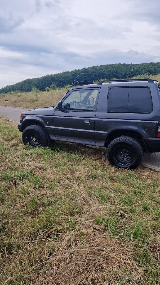 Mitshubishi Pajero 2.5 TD,ročnik 1996