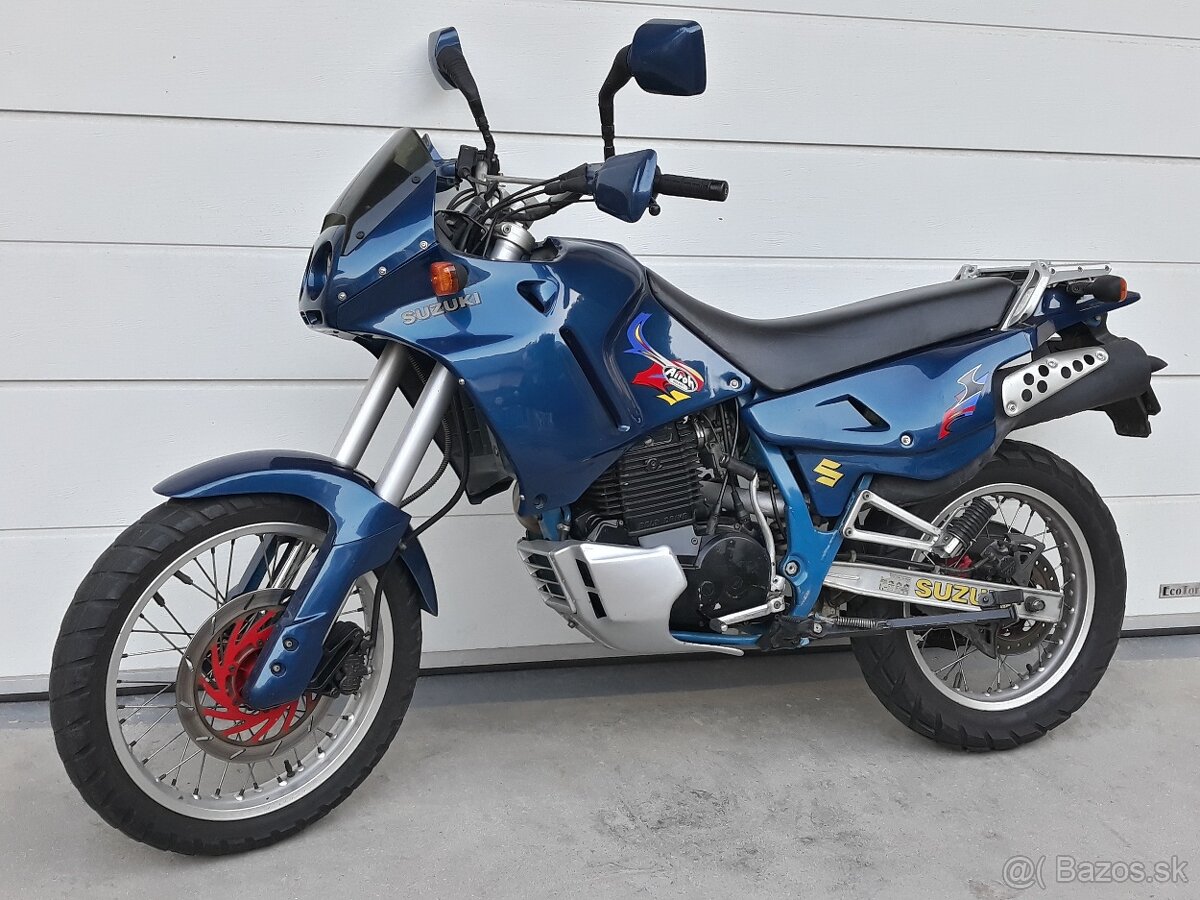 Suzuki DR400