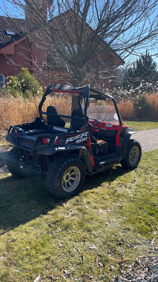 Polaris RZR 800 UTV buggy