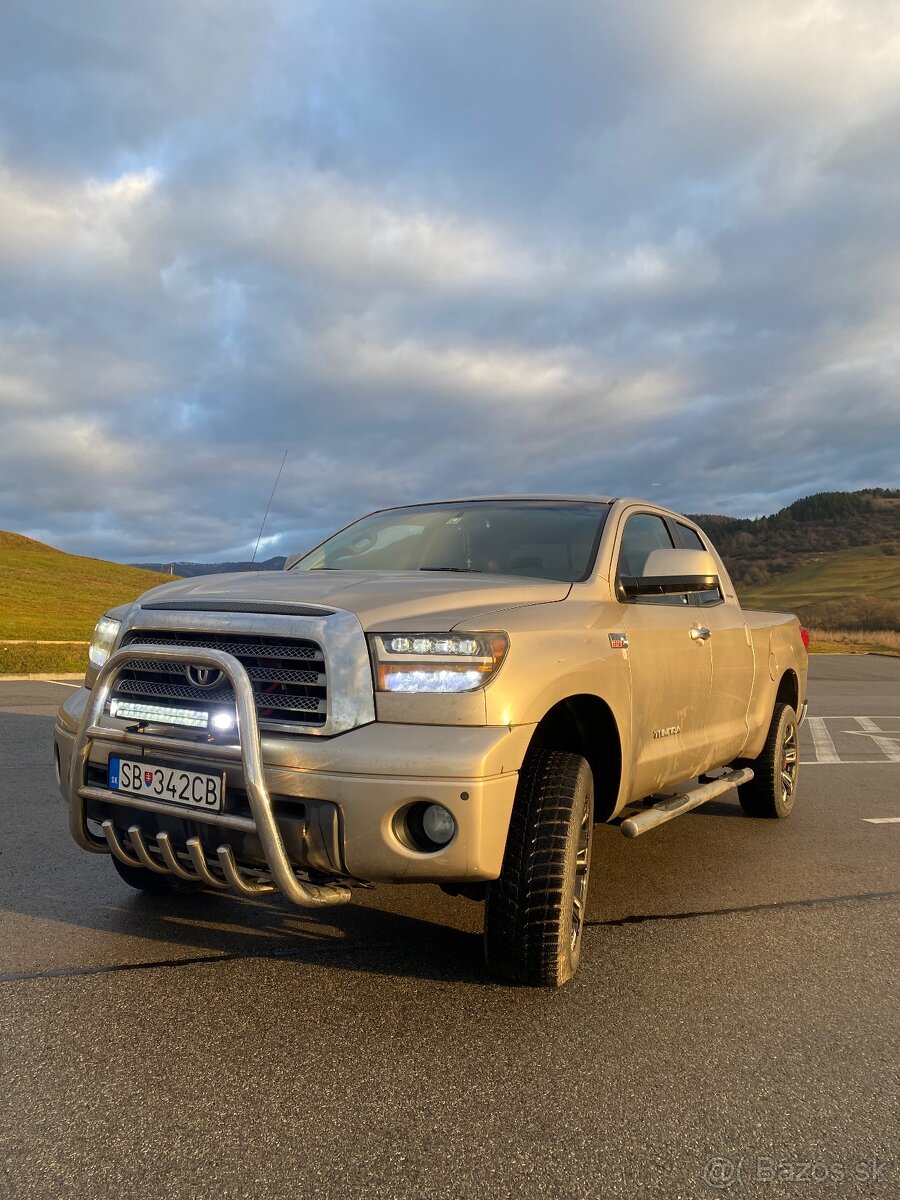 Toyota Tundra 5,7 iforce