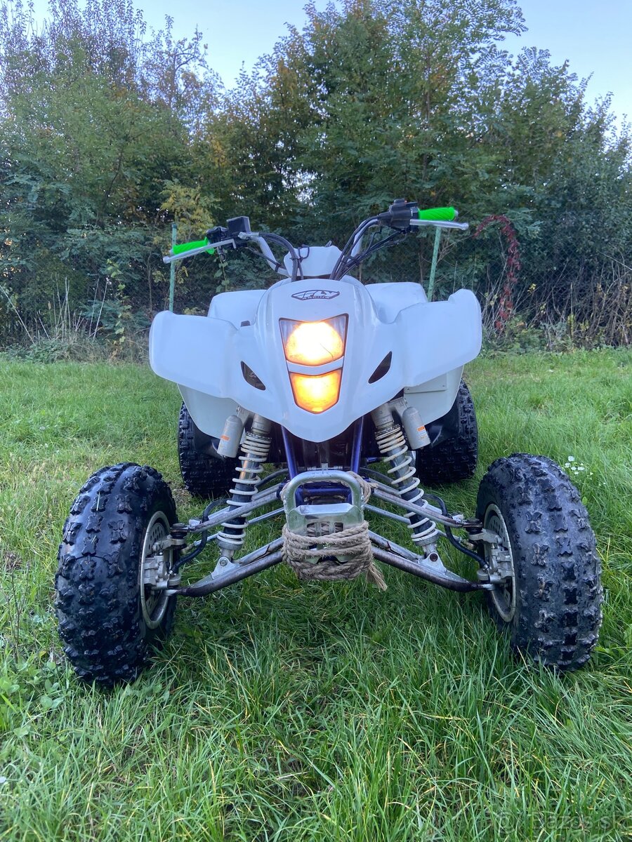 Suzuki ltz 400