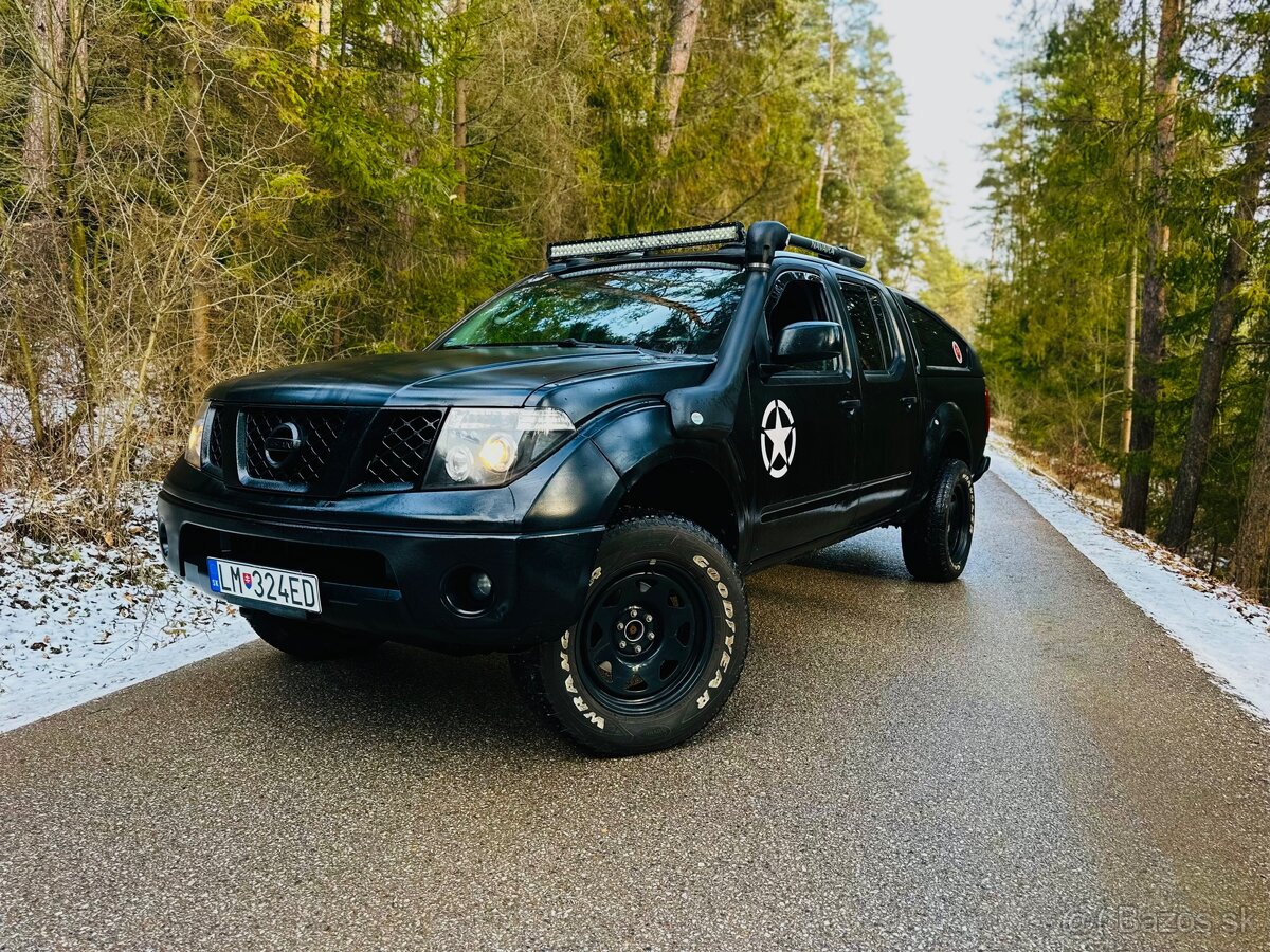 Nissan Navara D40, 2.5 DCI, 126KW, 6K,UZAVIERKA,LIFT KIT