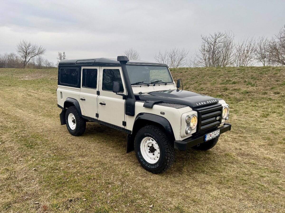 Land Rover Defender 110