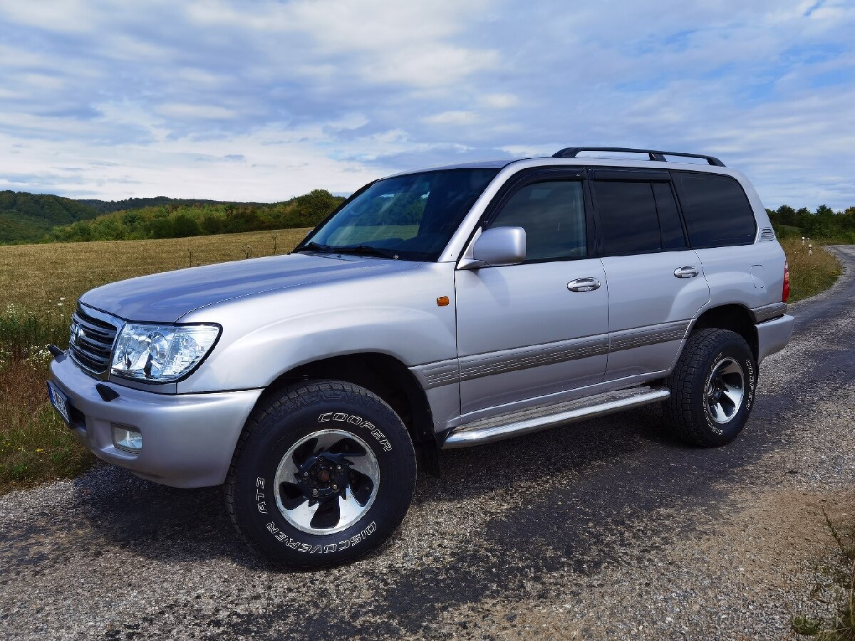 Toyota Land Cruiser 100