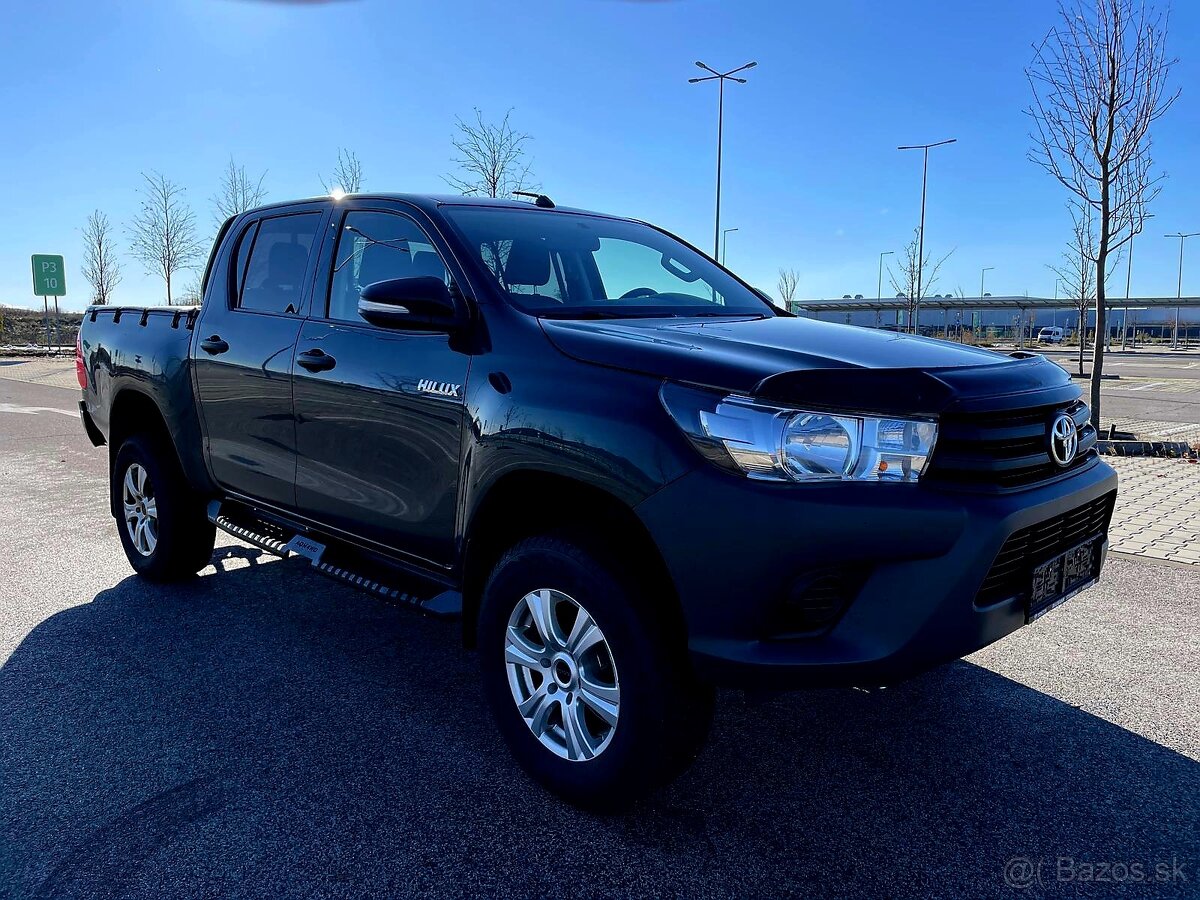 TOYOTA HILUX - PREDAJ AJ NA SPLÁTKY