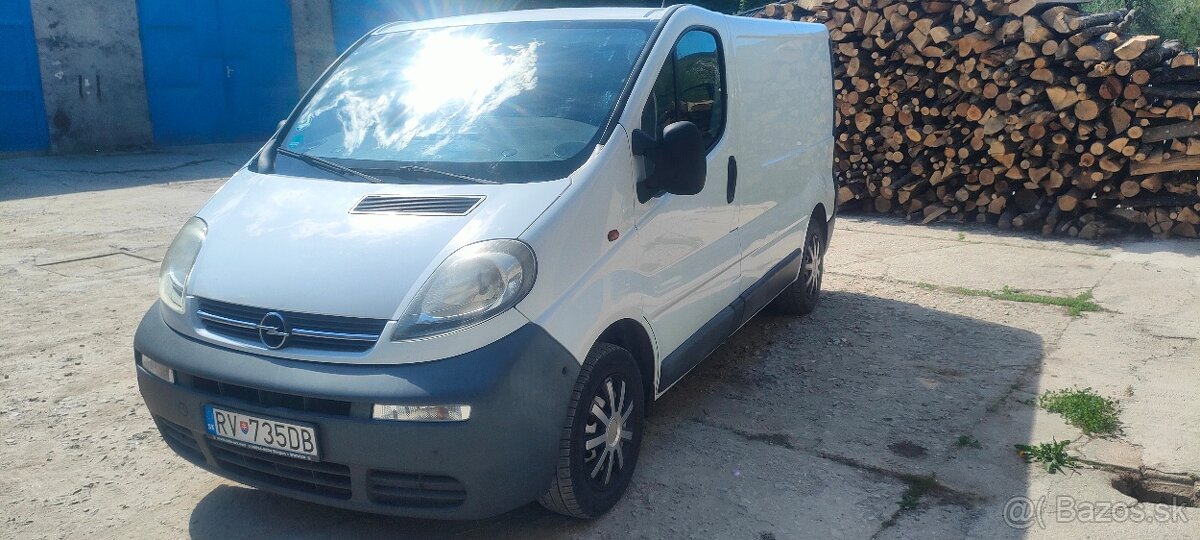 OPEL VIVARO -A 1.9 DTi L1H1