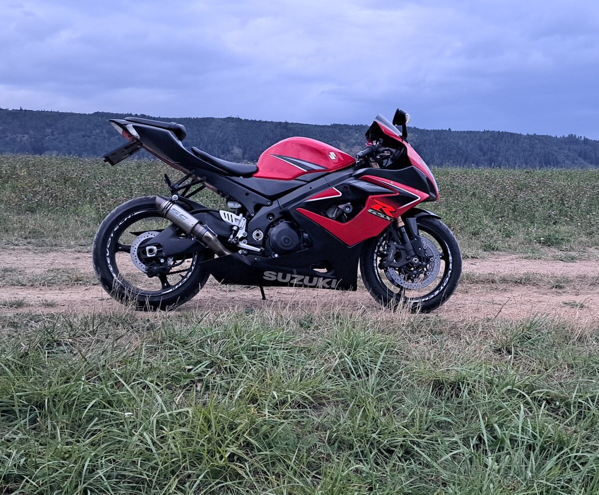 Predám Suzuki Gsx-r 1000 131kW