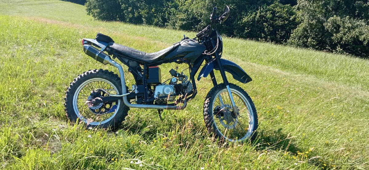 Motorka 125