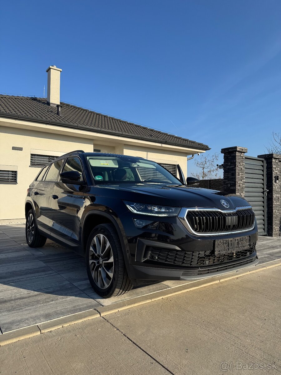 Škoda Kodiaq SCR CLEVER 4x4 110KW Ťažné/Uhly/Pruhy/Kessy