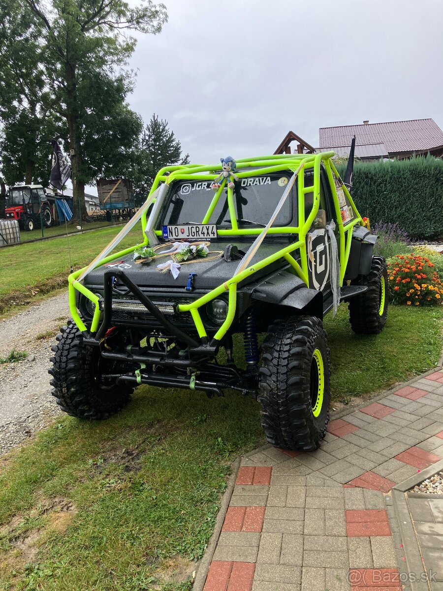 Suzuki samurai  offroad special.