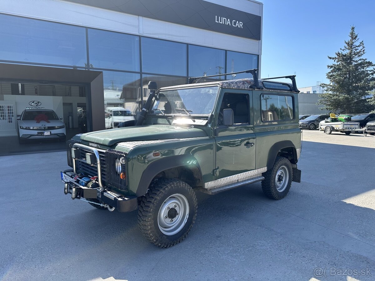 LAND ROVER Defender 90