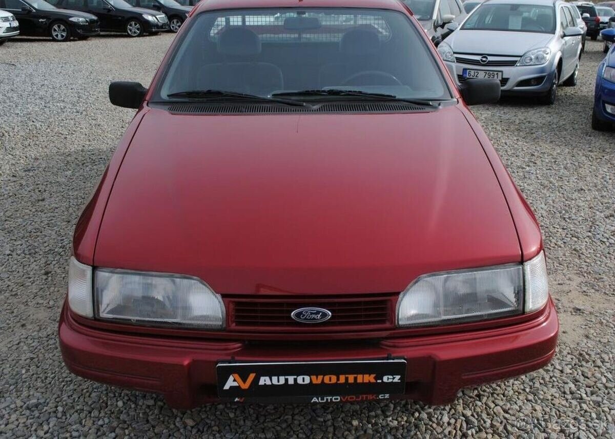 Ford Sierra 1,8 P100 SBĚRATELSKÝ KUS nafta 55 kw