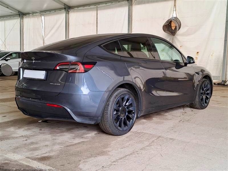 Tesla Model Y Dual Motor Long Range 75kWh 4x4 za 34.065 €