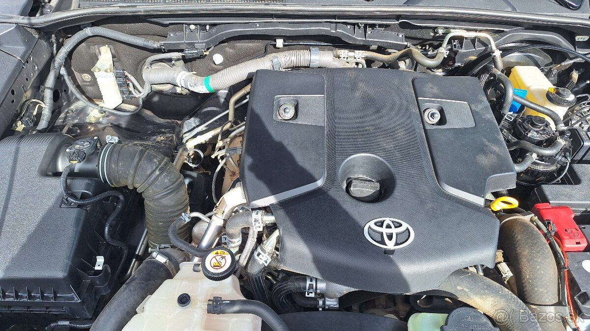 Toyota Hilux 2,4D-4D, 110kW