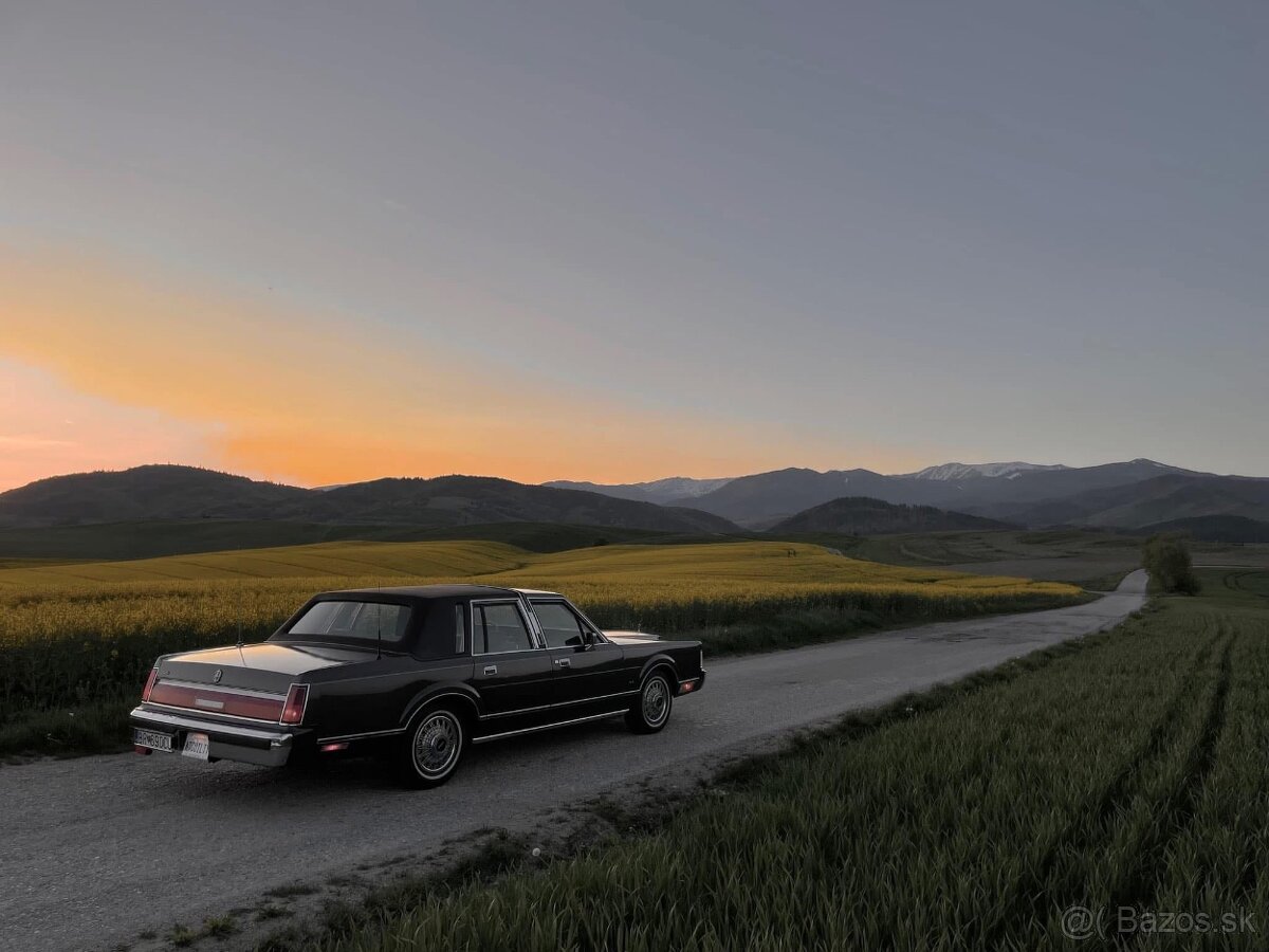 Lincoln Towncar