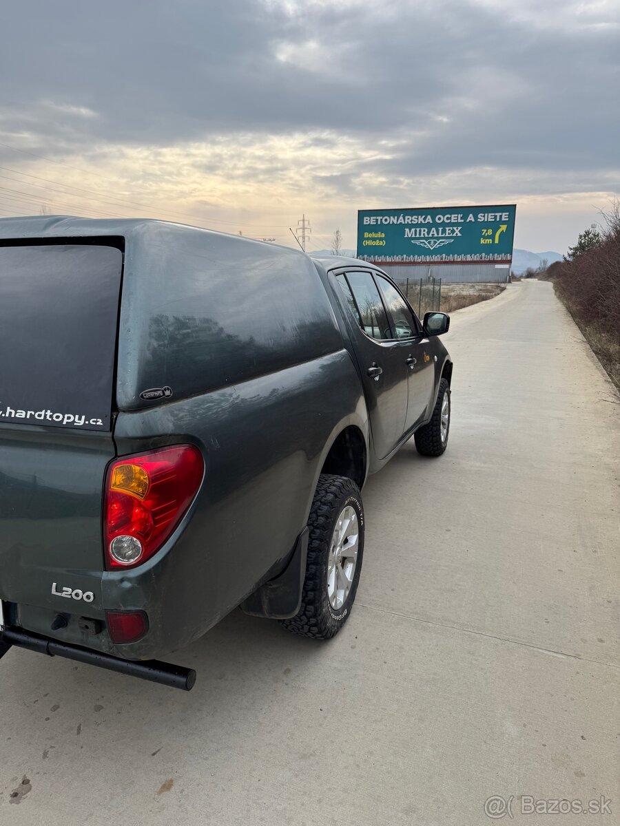 Mitsubishi L200 2,5 DID 2012