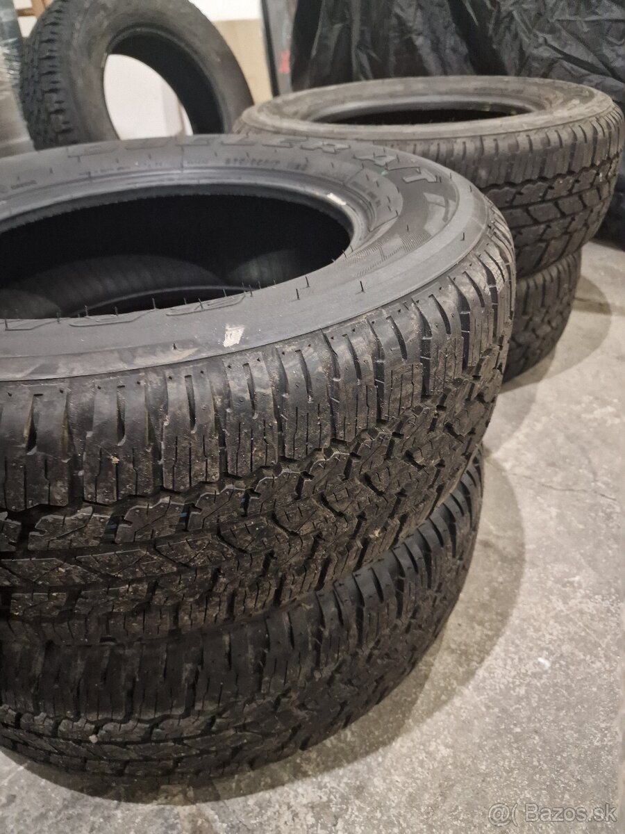 Bridgestone Dueler A/T 693 III 265/65 R17 112S