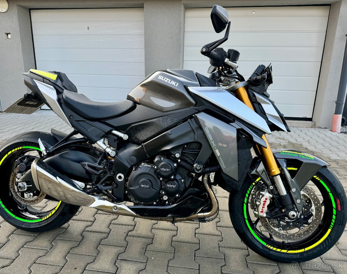 Suzuki GSXS 1000