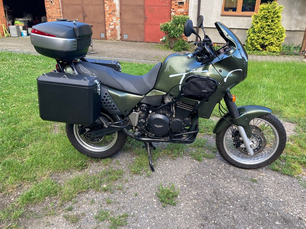 Triumph Tiger 900 T400