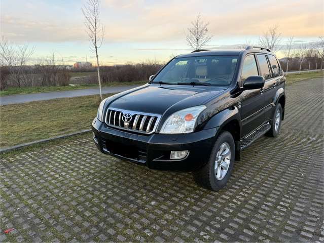 Toyota Land Cruiser Prado 300 3.0D D-4d