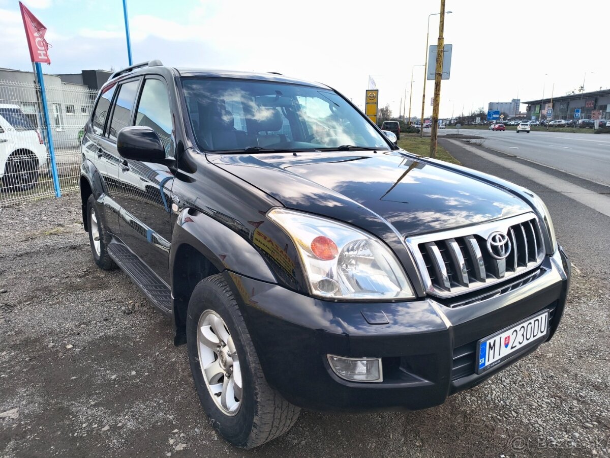 Toyota Land Cruiser 3.0 D-4D NAVI, A/T